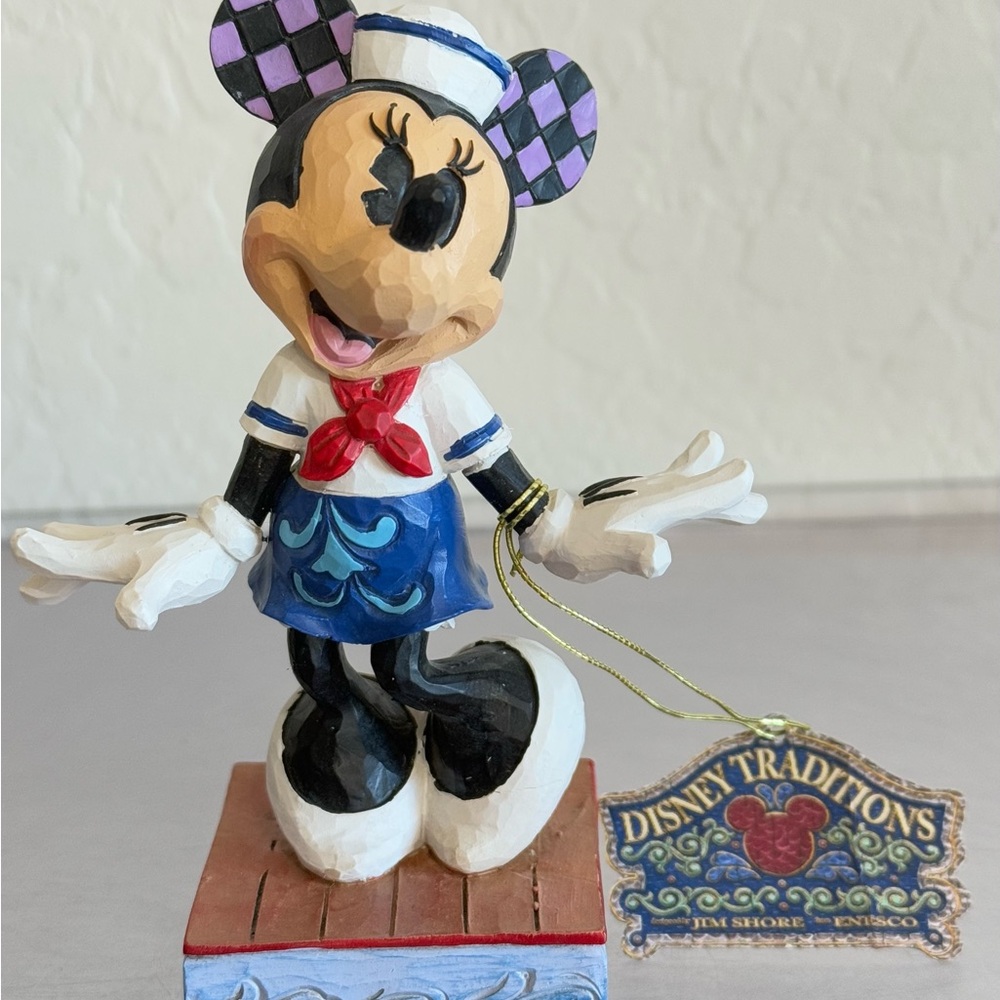 Jim Shore Disney Traditions Sassy Sailor Minnie Mouse 6008080 (SB1402) - Picture 3 of 16